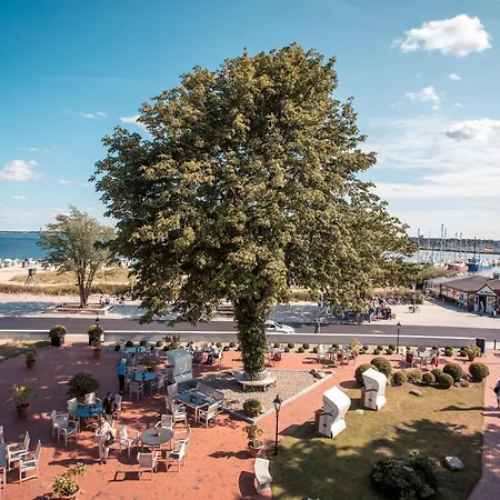 Strandhotel Hotel