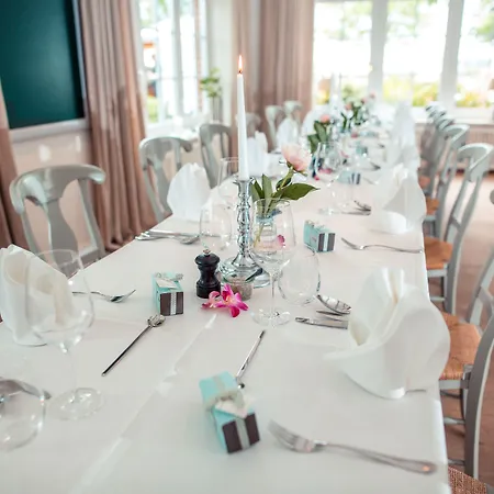 호텔 Strandhotel 3*