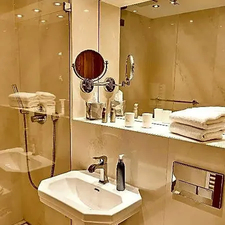 Strandhotel 호텔 3*