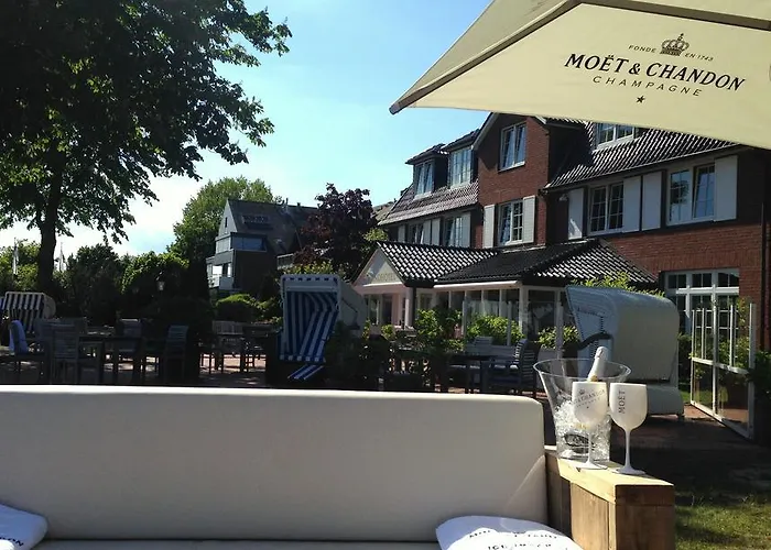 Отель Strandhotel