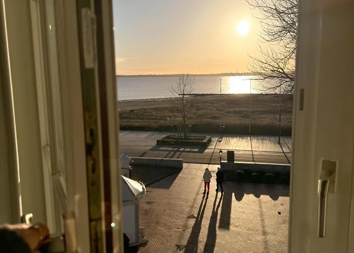 Отель Strandhotel Штранде