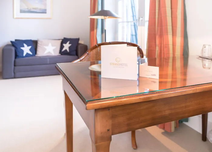 Strandhotel Отель Штранде