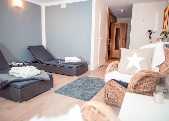 Отель Strandhotel 3*