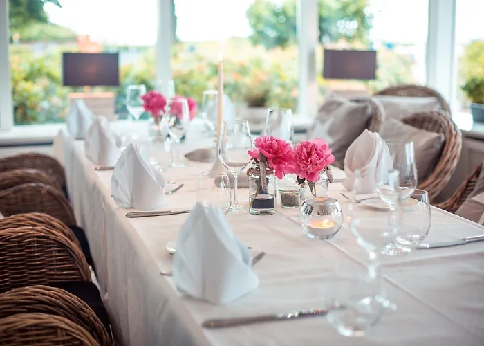 Отель Strandhotel 3*