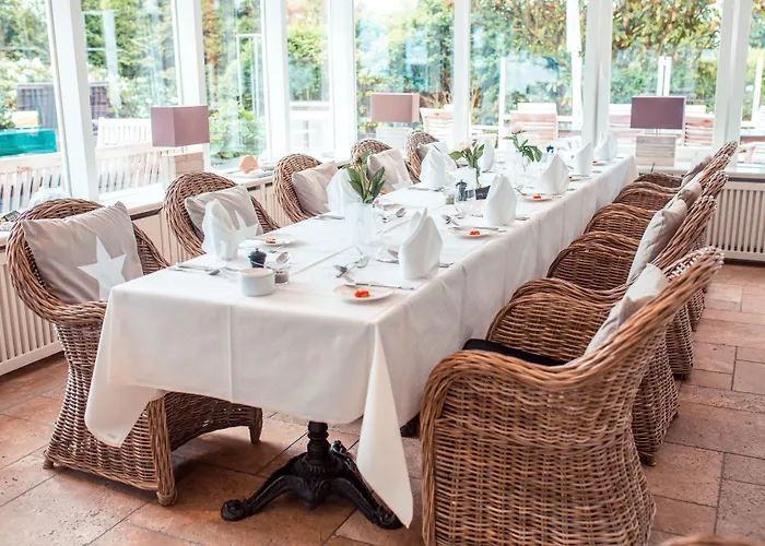 Отель Strandhotel