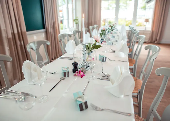 Отель Strandhotel 3*