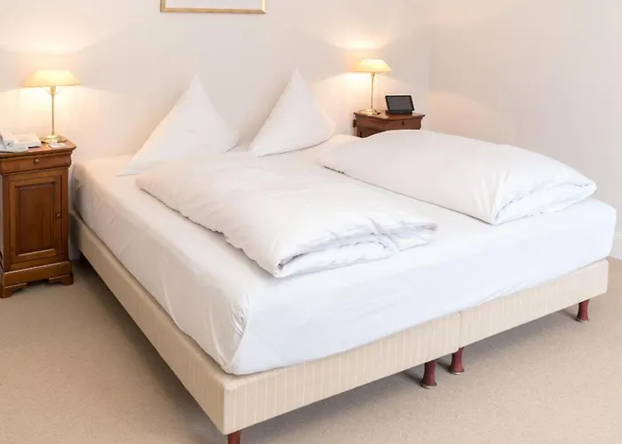 Strandhotel Отель Штранде